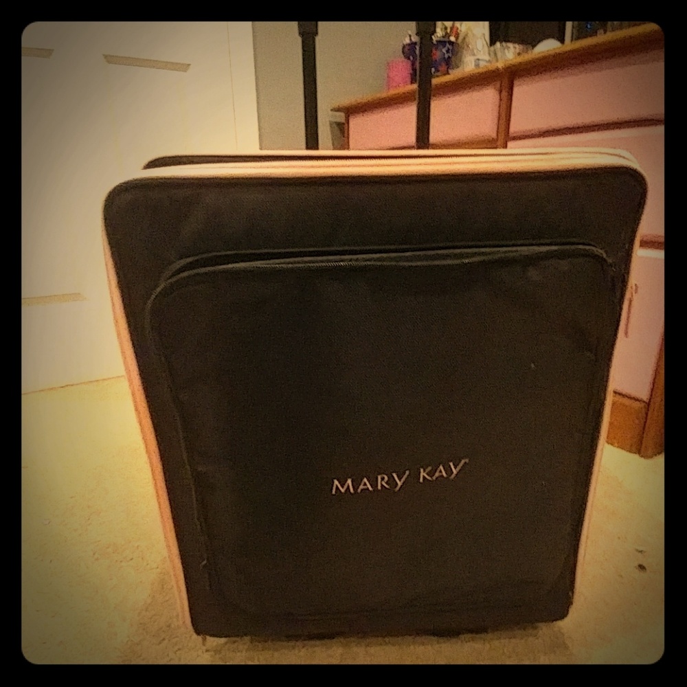 Mary Kay makeup rolling bag
